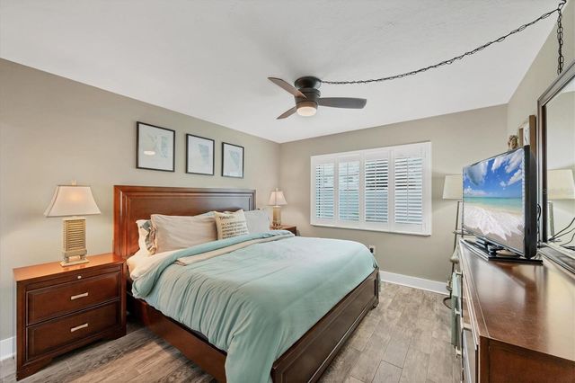 116 VISTA HERMOSA CIRCLE 108C, Sarasota, FL 34242