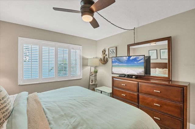 116 VISTA HERMOSA CIRCLE 108C, Sarasota, FL 34242