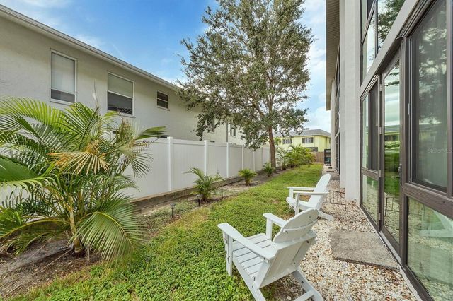 116 VISTA HERMOSA CIRCLE 108C, Sarasota, FL 34242