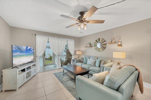 116 VISTA HERMOSA CIRCLE 108C, Sarasota, FL 34242