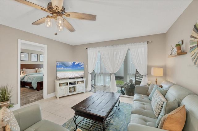 116 VISTA HERMOSA CIRCLE 108C, Sarasota, FL 34242