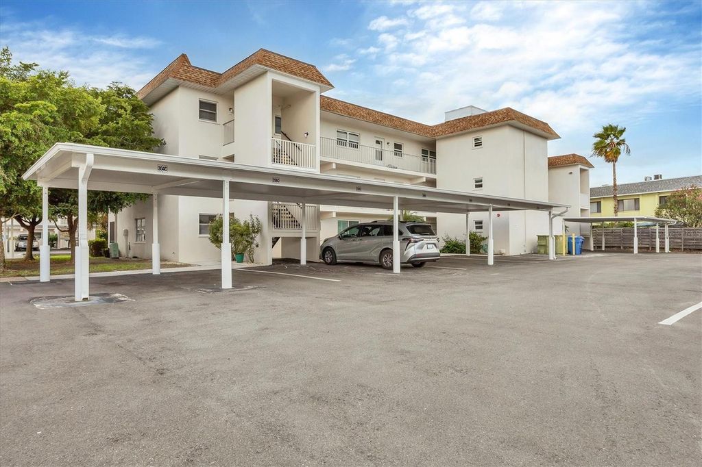 116 VISTA HERMOSA CIRCLE 108C, Sarasota, FL 34242