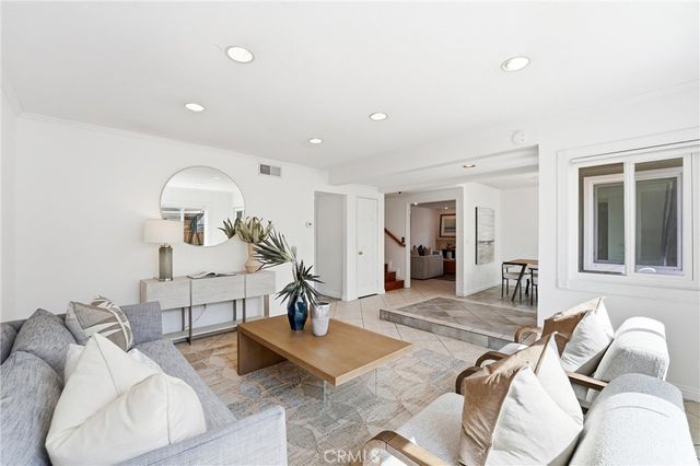 8322 Padrino, Huntington Beach, CA 92646