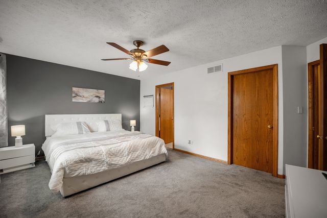 2407 Morning Glory Lane, Crest Hill, IL 60403