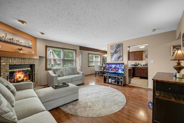 2407 Morning Glory Lane, Crest Hill, IL 60403