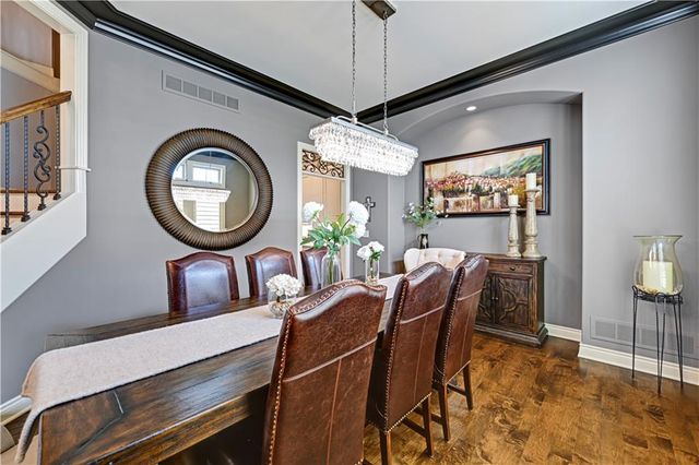 11204 W 165TH Street, Overland Park, KS 66062