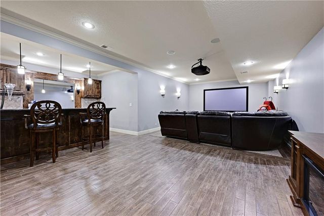 11204 W 165TH Street, Overland Park, KS 66062