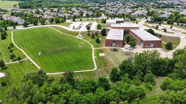 11204 W 165TH Street, Overland Park, KS 66062