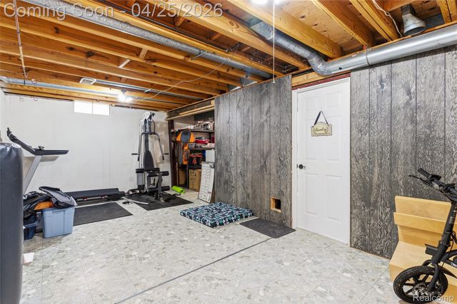 3799 Capitol Way, Highland Charter Township, MI 48356