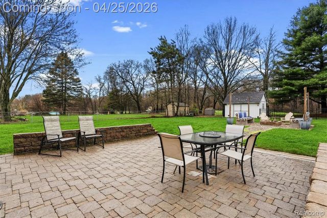 3799 Capitol Way, Highland Charter Township, MI 48356