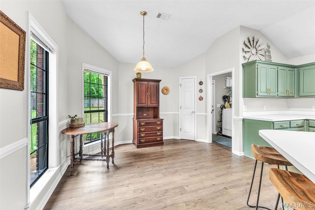 55 POST OAK Place, Wetumpka, AL 36093