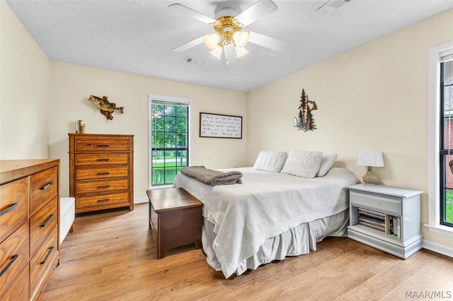 55 POST OAK Place, Wetumpka, AL 36093