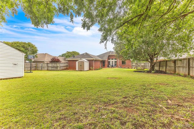 55 POST OAK Place, Wetumpka, AL 36093