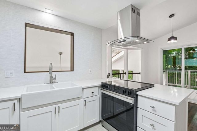 2272 Vistamont Drive, Decatur, GA 30033