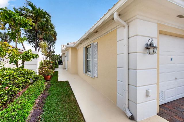3023 Verdmont Lane, Wellington, FL 33414