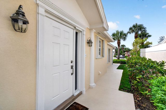 3023 Verdmont Lane, Wellington, FL 33414