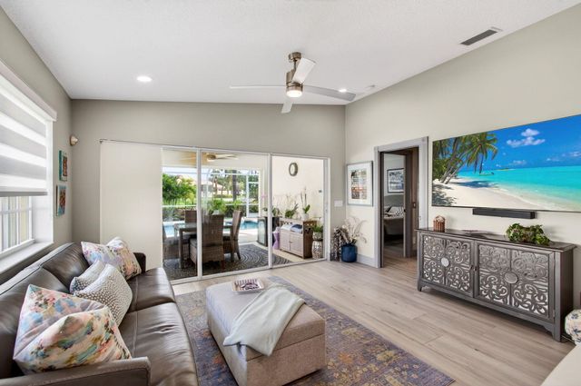 3023 Verdmont Lane, Wellington, FL 33414