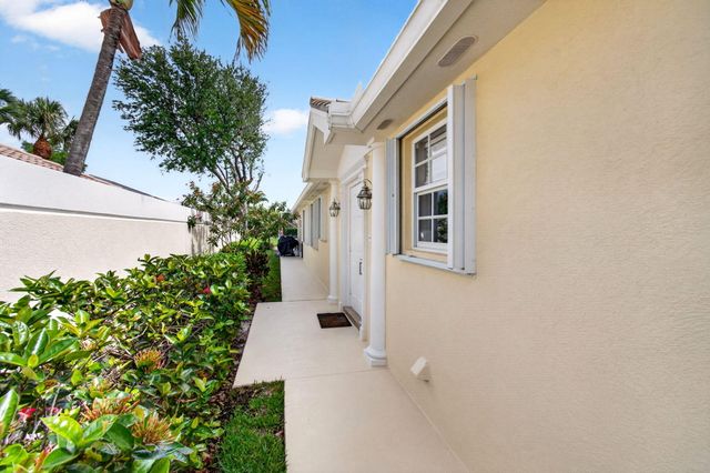 3023 Verdmont Lane, Wellington, FL 33414