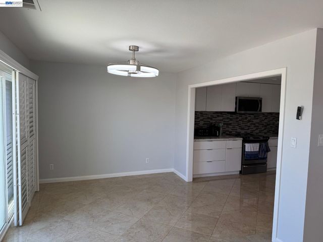 316 HERON DR., Pittsburg, CA 94561