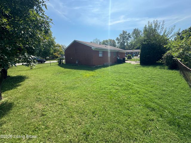 9622 Britannia Ct, Louisville, KY 40272