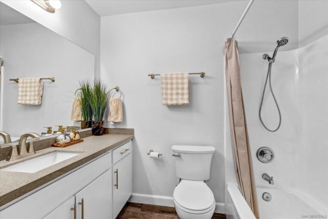 8034 Linda Vista rd 2V, San Diego, CA 92111