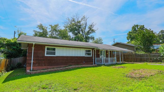 7 N Meadowcliff Drive, Little Rock, AR 72209