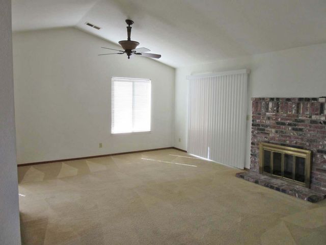 1919 Amberwood Ct, Stockton, CA 95207