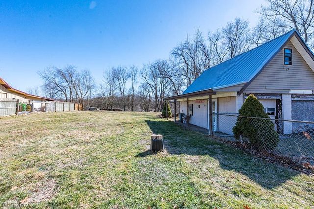 3236 Young Avenue NW, Massillon, OH 44647