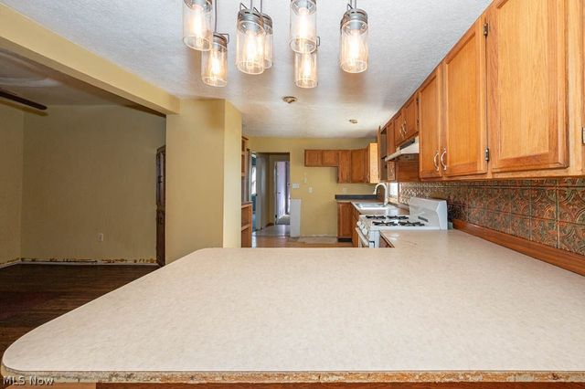 3236 Young Avenue NW, Massillon, OH 44647