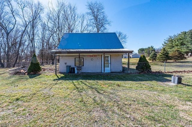 3236 Young Avenue NW, Massillon, OH 44647