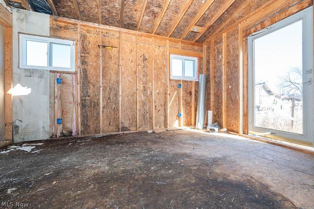 3236 Young Avenue NW, Massillon, OH 44647