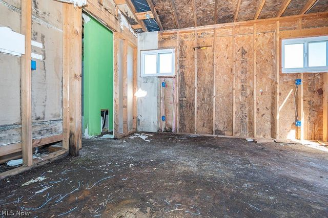 3236 Young Avenue NW, Massillon, OH 44647