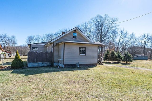 3236 Young Avenue NW, Massillon, OH 44647