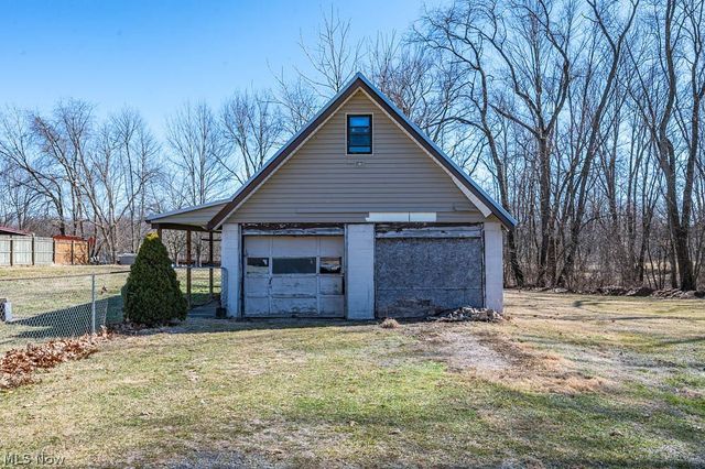 3236 Young Avenue NW, Massillon, OH 44647