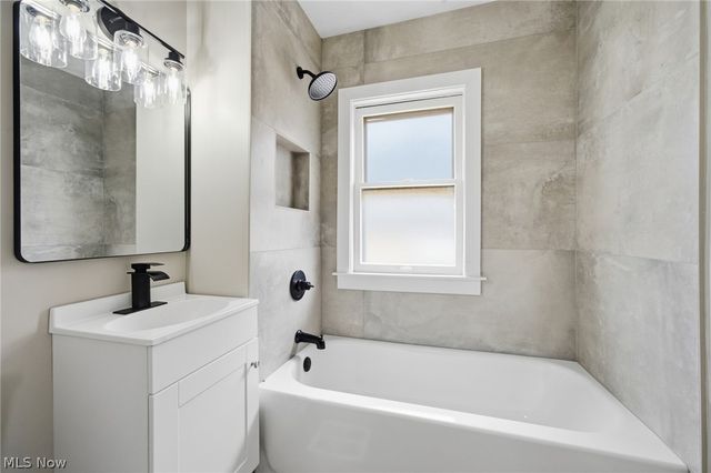 4256 W 22nd Street, Cleveland, OH 44109