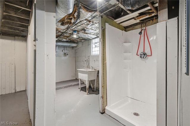 4256 W 22nd Street, Cleveland, OH 44109