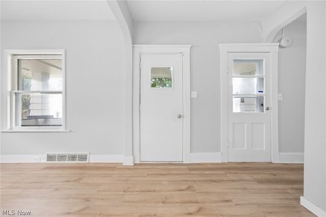 4256 W 22nd Street, Cleveland, OH 44109