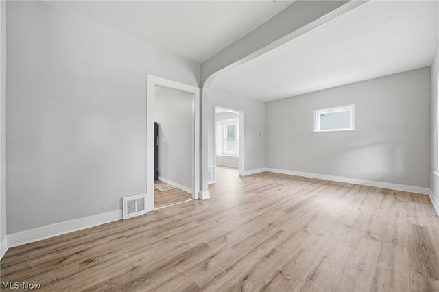 4256 W 22nd Street, Cleveland, OH 44109