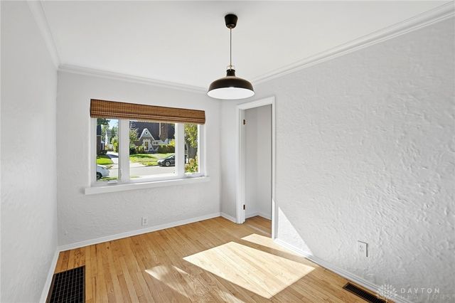 235 Claranna Avenue, Oakwood, OH 45419