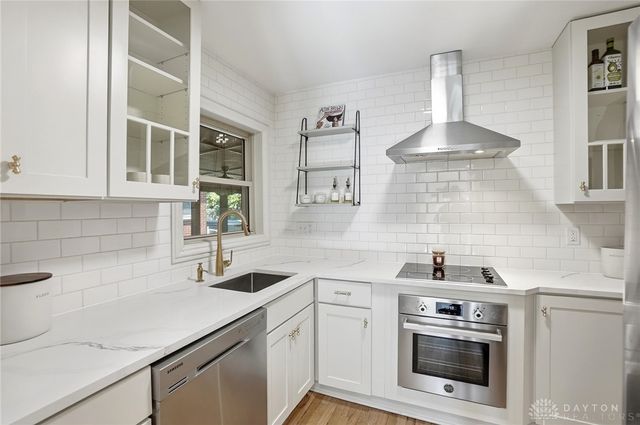 235 Claranna Avenue, Oakwood, OH 45419