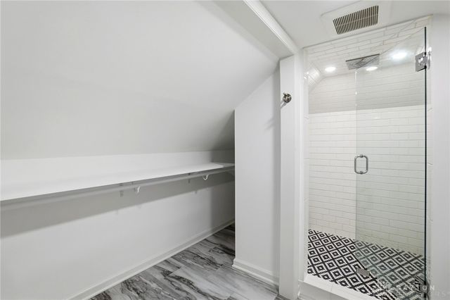 235 Claranna Avenue, Oakwood, OH 45419