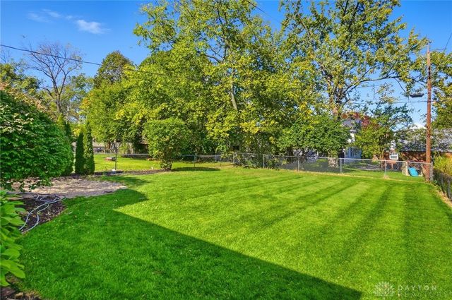 235 Claranna Avenue, Oakwood, OH 45419