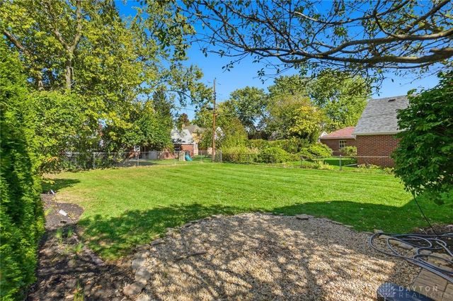 235 Claranna Avenue, Oakwood, OH 45419