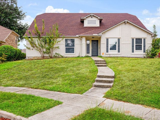 2911 Creekside Court, Carrollton, TX 75007