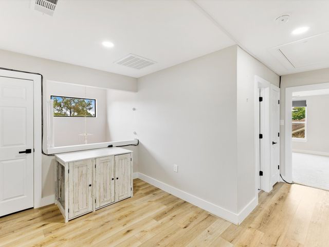 2911 Creekside Court, Carrollton, TX 75007