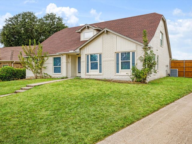 2911 Creekside Court, Carrollton, TX 75007