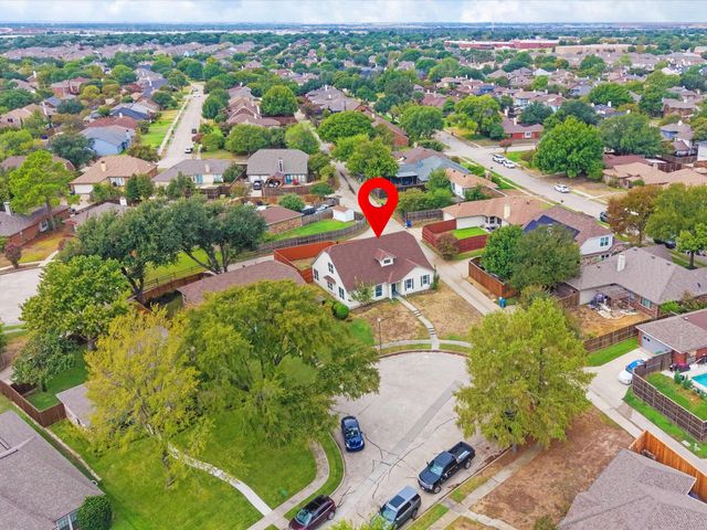 2911 Creekside Court, Carrollton, TX 75007