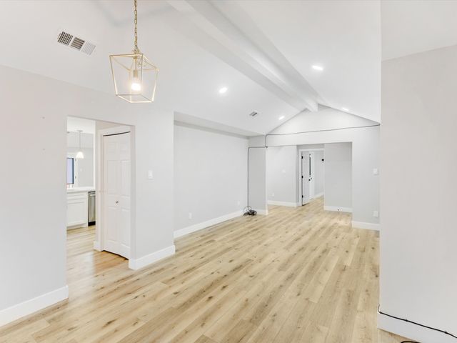 2911 Creekside Court, Carrollton, TX 75007