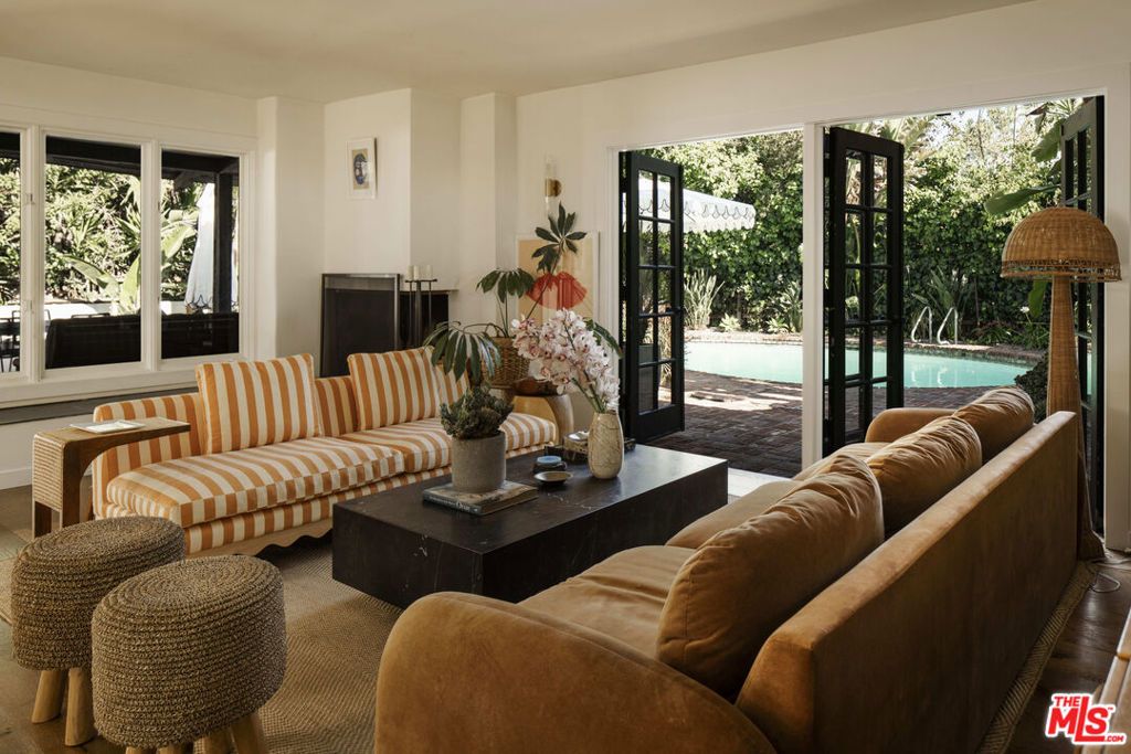 2630 Laurel Pass / Bypass, Los Angeles, CA 90046 — photo 2