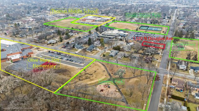 1320 N Douglas Avenue, Arlington Heights, IL 60004